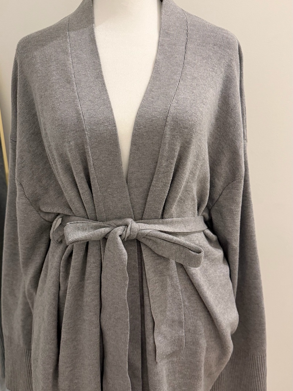 H&M Light Gray Knit Belted Lounge Robe Cardigan - Picture 2 of 4